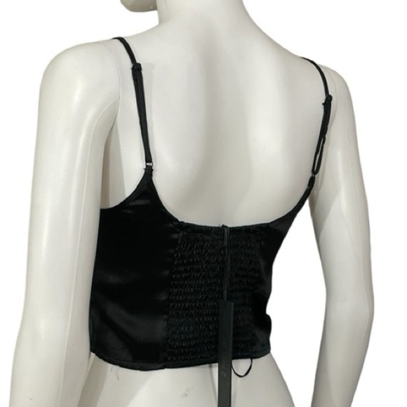 NWT House of Harlow 1960 Black Rhinestone detail Crop Top Size M - Picture 7 of 15